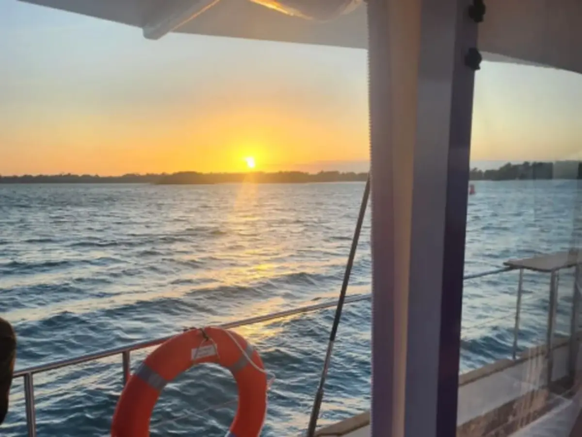 Mini croisière coucher de soleil en catamaran depuis Arzon