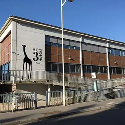 Mjc 3 Maisons
