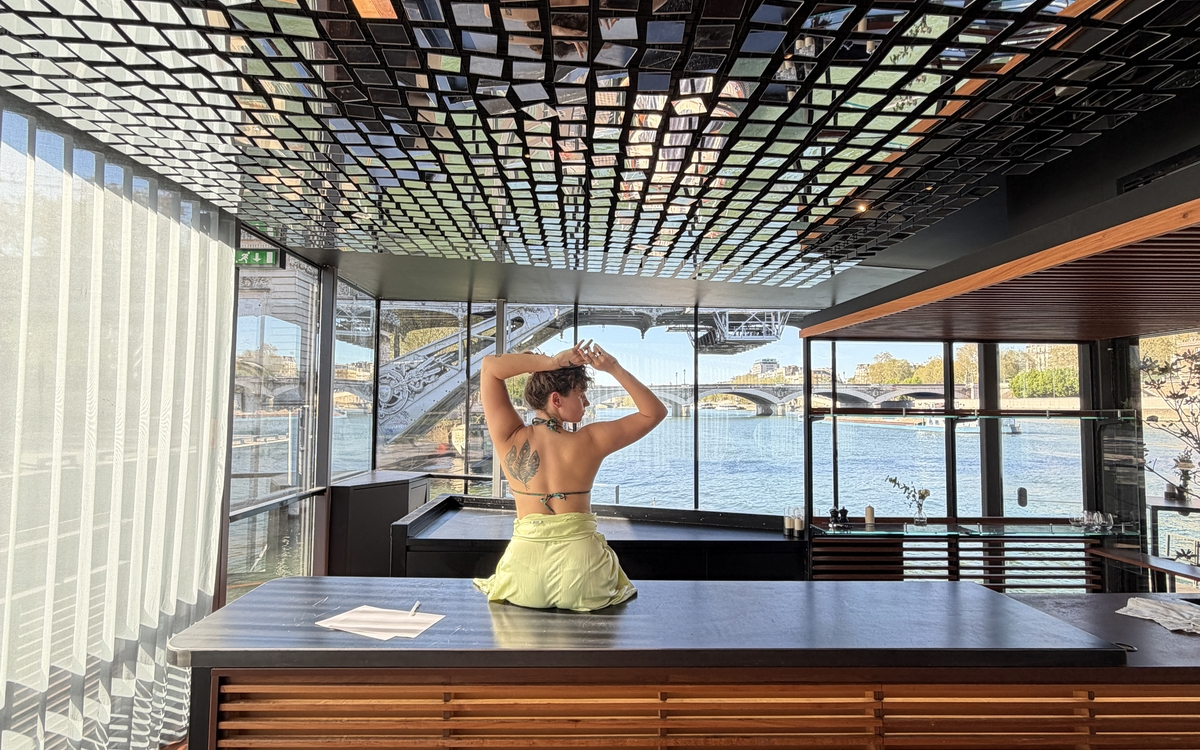 La salle aux miroires