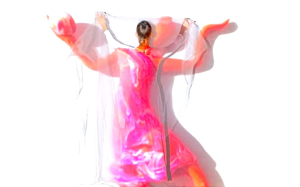 Mon deuil peut-il être joyeux? Spectacle Alexandra Fadin (solo Danse, Arts visuels et BD)