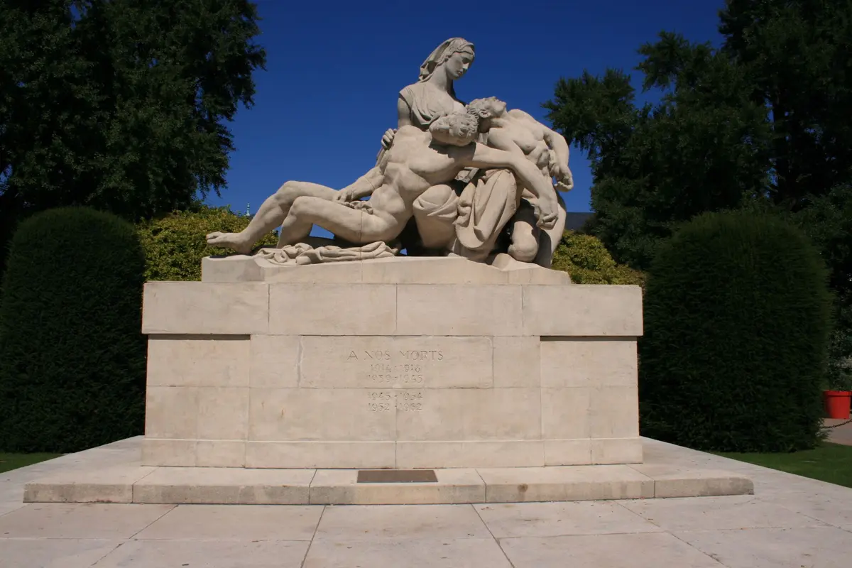 Monument aux morts de la place de la République