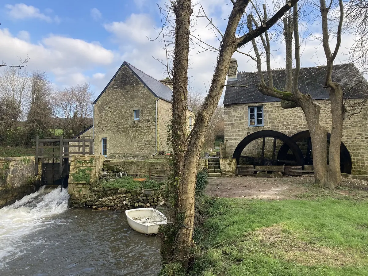 Moulin de Négreville : visite et fabrication de bouillie de sarrasin