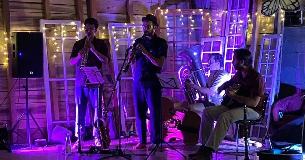 Moulin Show