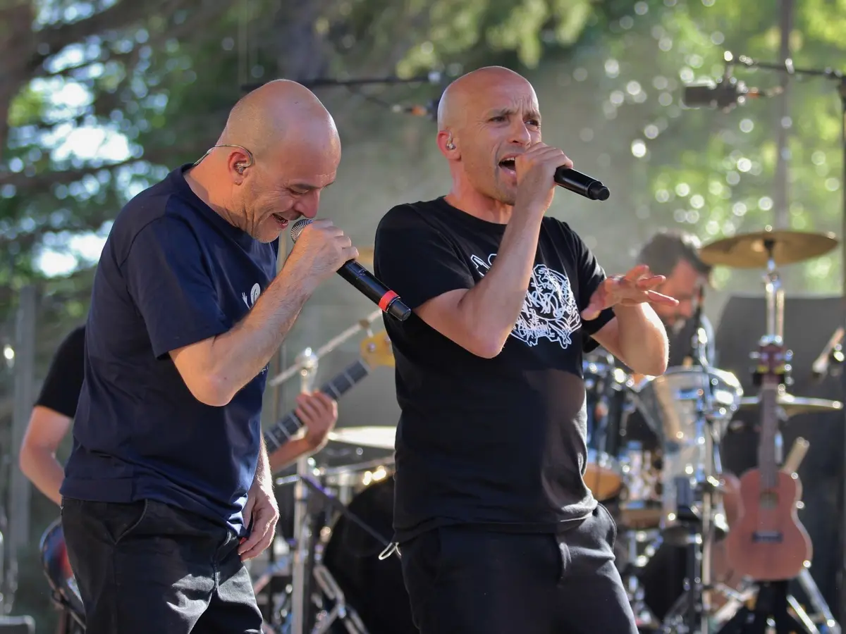 Mouss Et Hakim : Comme A La Maison !