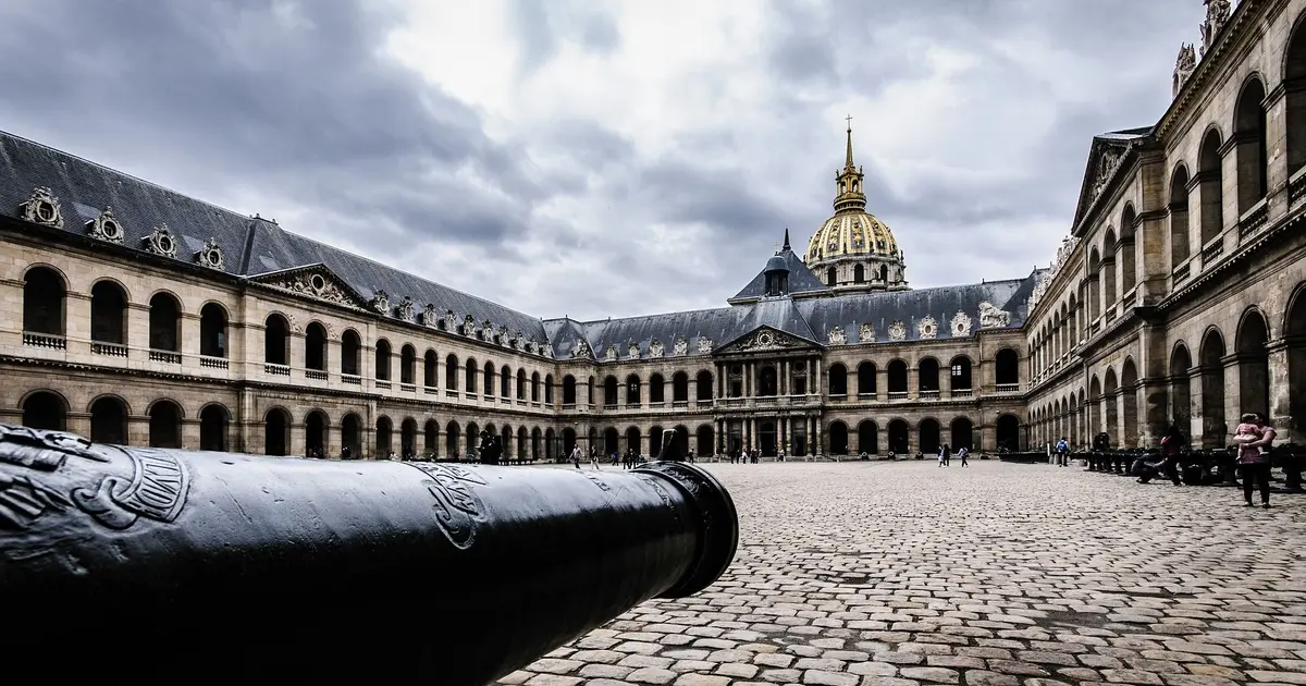 L'Hôtel des Invalides où se trouve le Musée de l’Armée