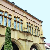 Le musée de la ville d'Ensisheim, installé dans un palais du XVIème DR