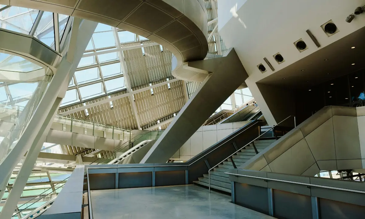 L'int&eacute;rieur du Mus&eacute;e des Confluences &agrave; Lyon
