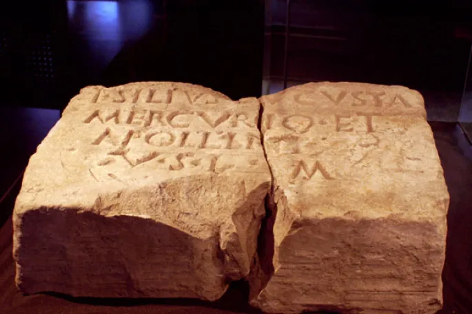 La civilisation gallo-romaine gravée sur des pierres à Biesheim - Musée gallo-romain