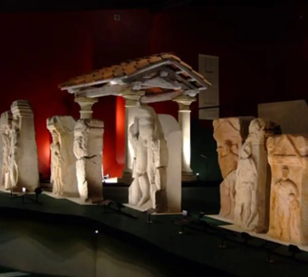 Musée gallo-romain Les Sources d'Hercule