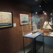 Musée maritime, suivez l'guide !
