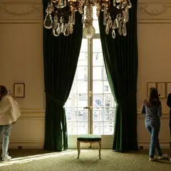 Musée Yves Saint Laurent Paris : Visite guidée avant les heures d'ouverture