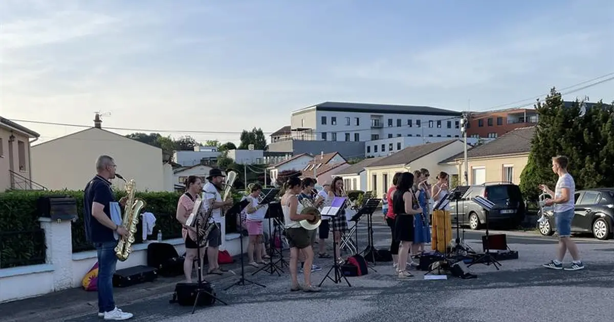 Musique Municipale de Bruyères - répétition en plein-air (Laval-sur-Vologne)