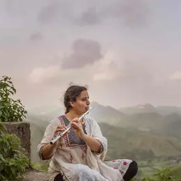 Naissam Jalal dans Landscapes of Eternity