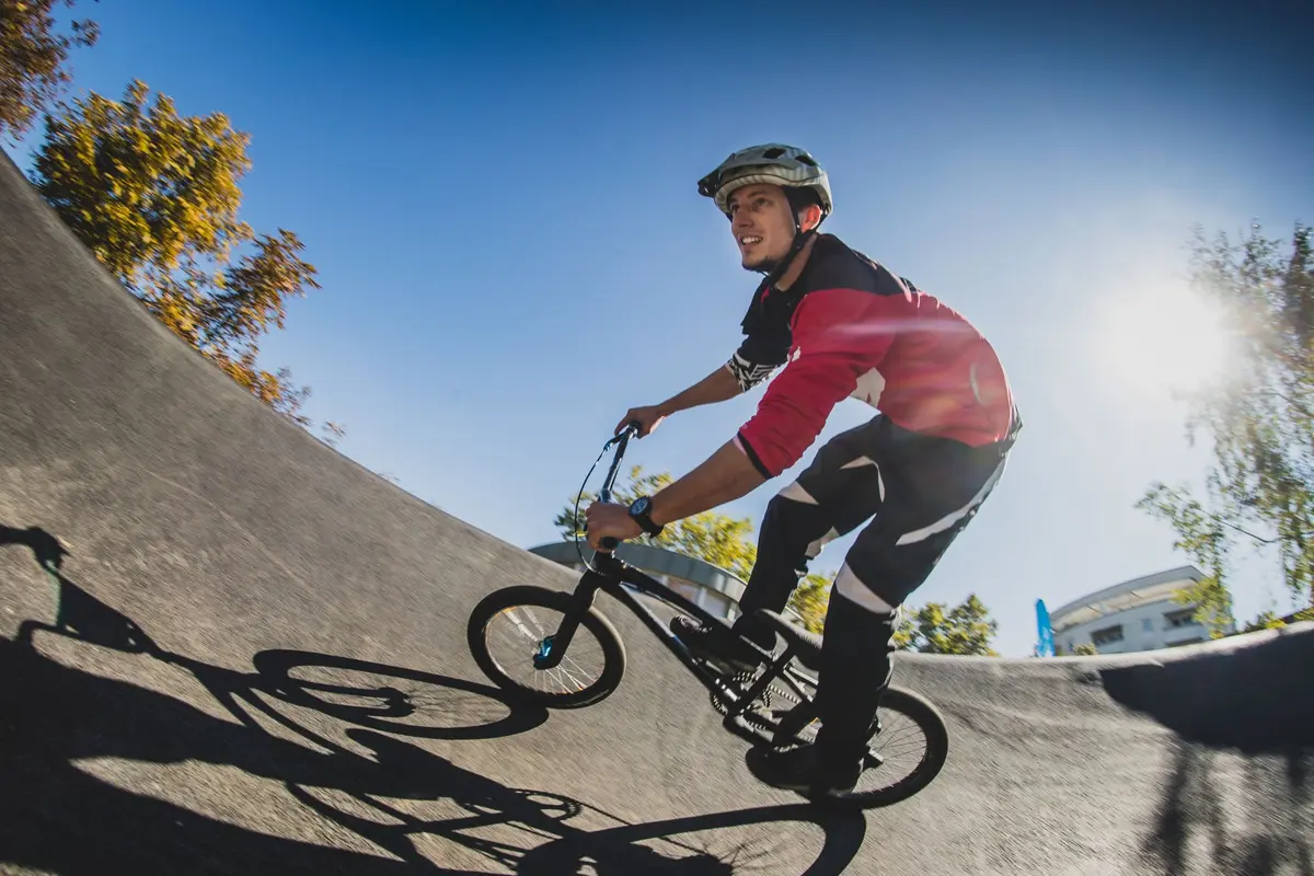 Nantes possède désormais son premier pumptrack : on peut même y tester gratuitement le BMX cette semaine