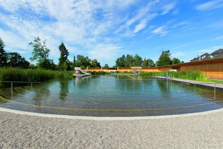 Piscine Naturbad à Riehen