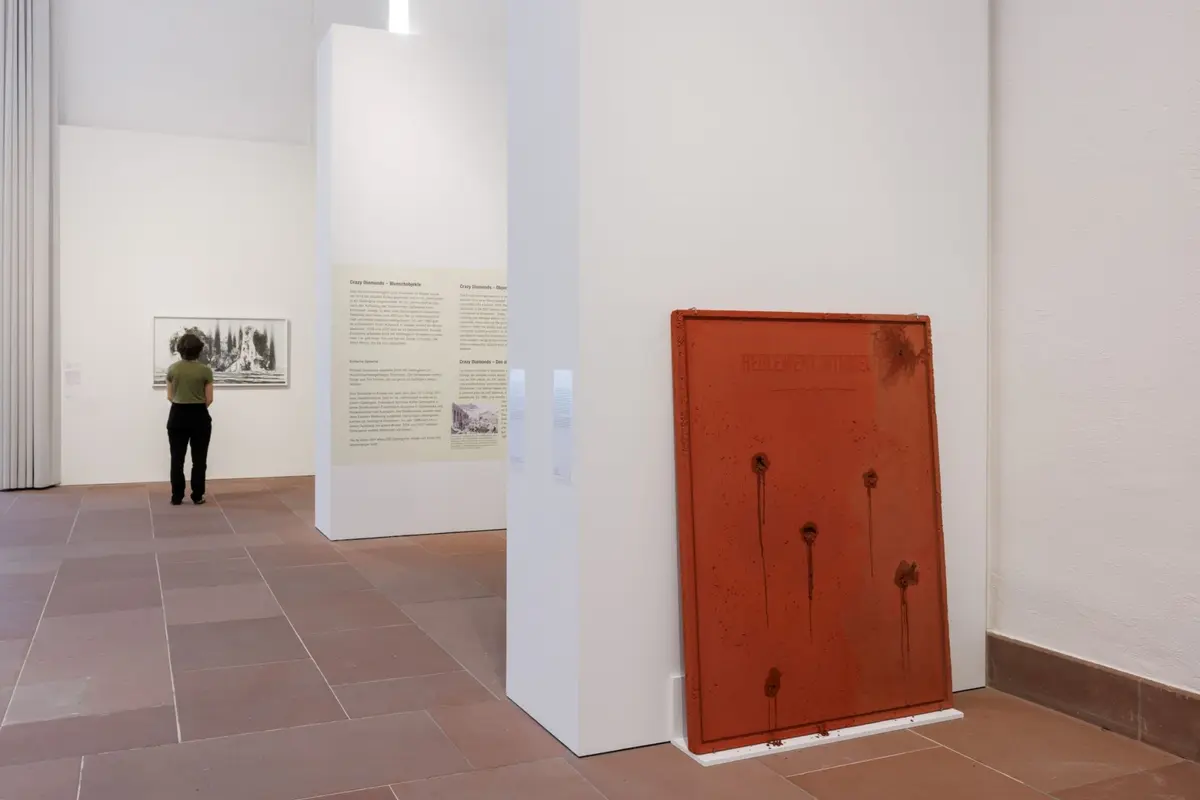 Vue de l'exposition Nicolas Daubanes. Le Feu Intérieur, Staatliche Kunsthalle Karlsruhe