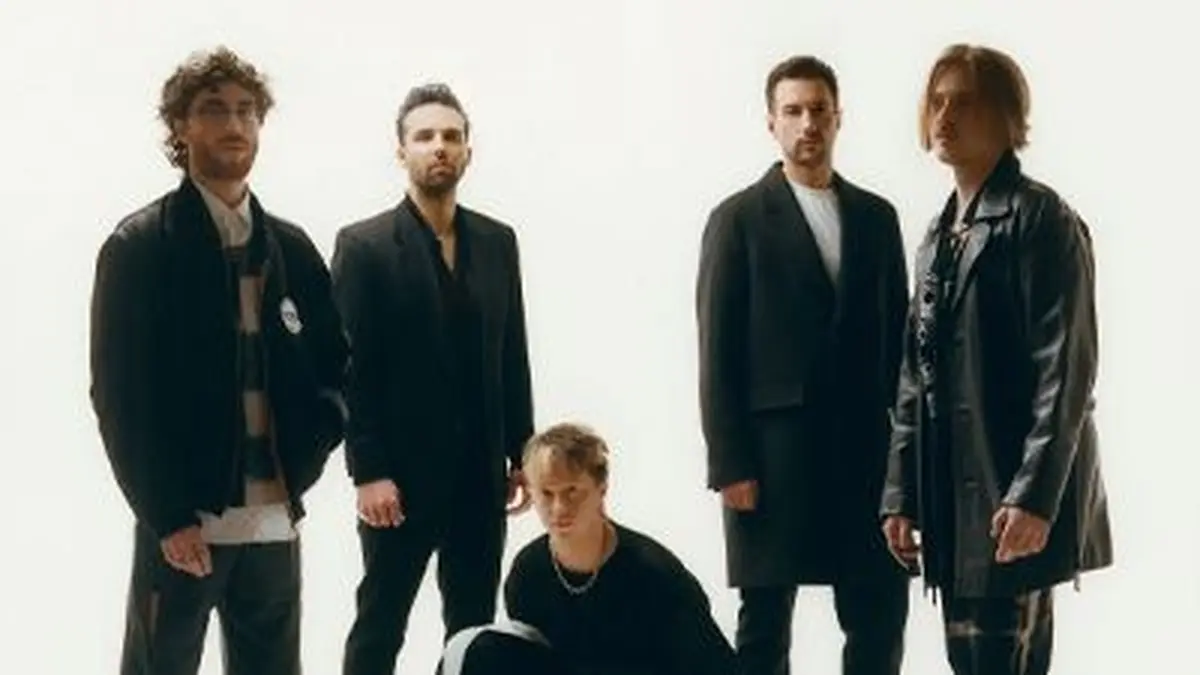 Nothing But Thieves - The Stray Dogs World Tour