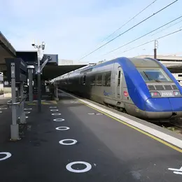 Nouveau bâtiment, passerelle, commerces… la grande gare TGV près de Tours prépare sa métamorphose
