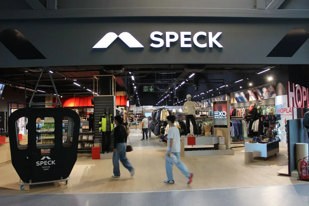 Une surface de 1000m2 pour vous faire plaisir.