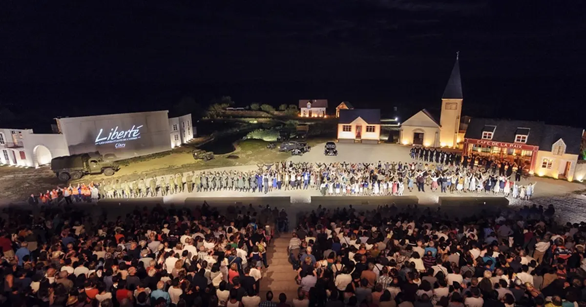 NOUVEAU Spectacle Cléry Son & Lumière : La Belle Epoque