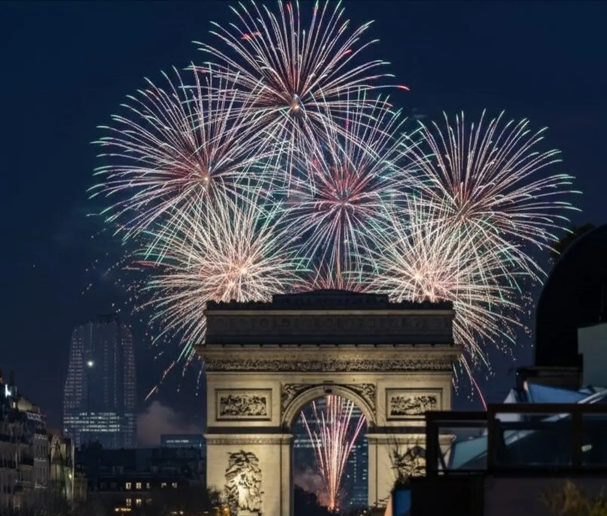 Aqua Kyoto Paris : célébrer le Nouvel An avec une vue imprenable sur l’Arc de Triomphe