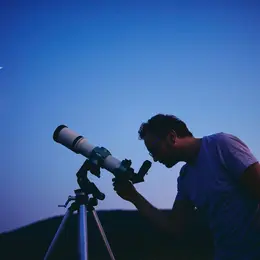 Nuit des étoiles 2026 à Paris : 3 soirées gratuites pour observer le ciel
