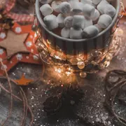 Objat fête Noël: manège place de l'église