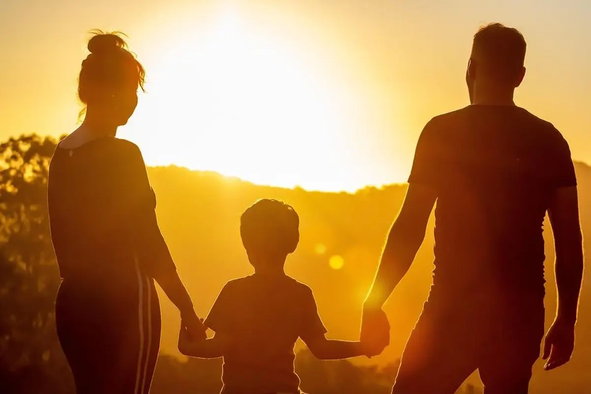 Observatoire CEWE 2026 : 70 % des parents français prennent plus de photos et voici ce que cela révèle sur la transmission des souvenirs en famille