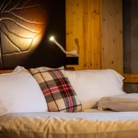 Glissez vous dans ce lit moelleux pour un séjour hors du temps DR