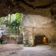 On se retrouve au frais à la Cave !