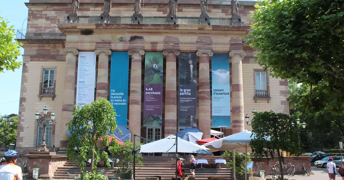 L'opéra de Strasbourg, au bout de la place Broglie