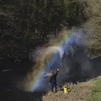 Un arc-en-ciel artificiel &copy; Lonneke van der Palen