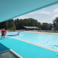 Piscine découverte de Langeais &copy; langeais.fr
