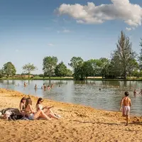 Plan d'eau de Bourgueil &copy; www.valdeloire-france.com