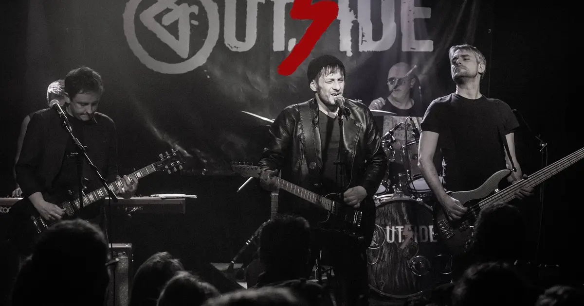 Out5ide sur scène