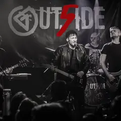 Out5ide sur scène