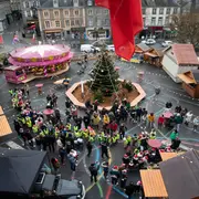 Ouverture du Village de Noël à pas de géants