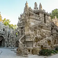 Palais Idéal du Facteur Cheval