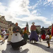 Parade des géants d'ici et d'ailleurs