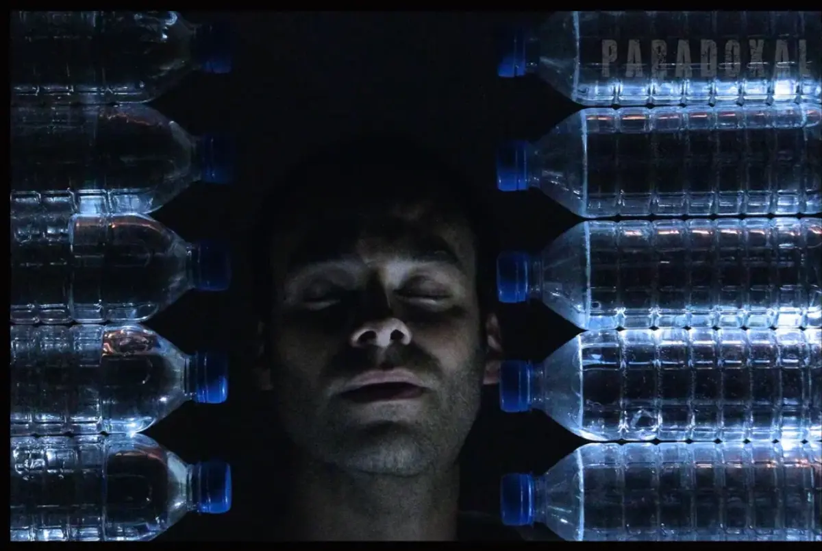 Paradoxal
