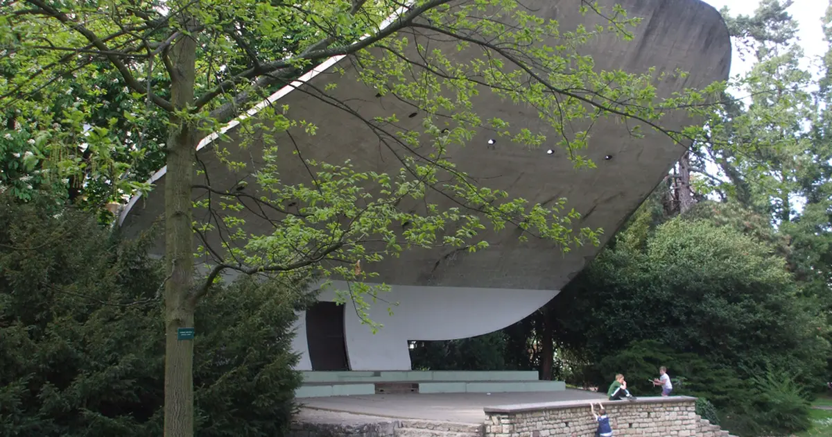 <p>Le Parc Salvator, un beau lieu de détente pour les Mulhousiens de tous âges</p>