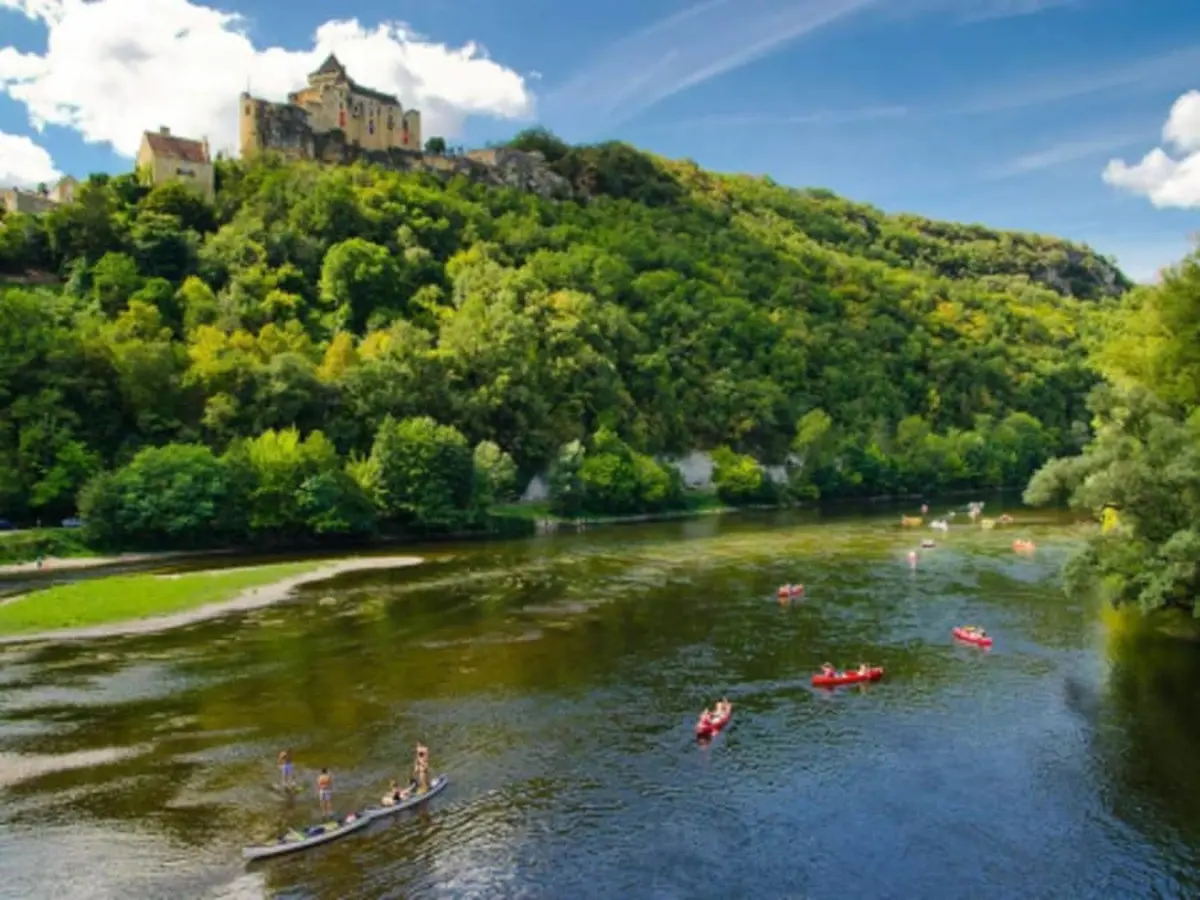 Parcours en canoë dans la vallée des 2 châteaux à Vitrac (24)