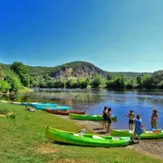 Parcours en canoë de 14 km à La Roque-Gageac (24)