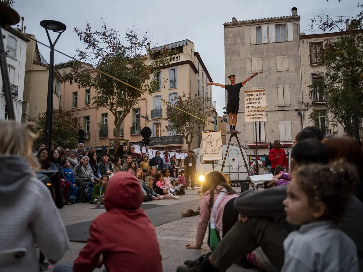 (...) Parenthèse Points Parenthèse  Titre En Toutes Lettres