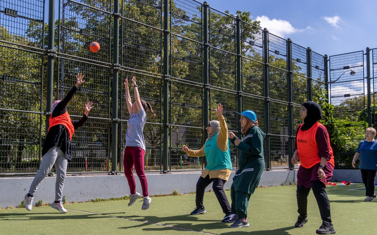 Paris Sportives : activités fitness , cardio , renforcement musculaire ainsi que Football par Académie Football Paris 18