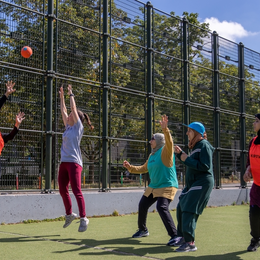 Paris Sportives : activités fitness , cardio , renforcement musculaire ainsi que Football par Académie Football Paris 18