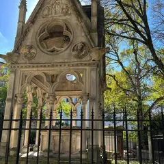 Paris : Visite guidée du cimetière hanté du Père Lachaise