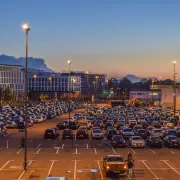 Parking d\'aéroport : les solutions les plus économiques
