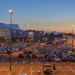 Parking d'aéroport : les solutions les plus économiques