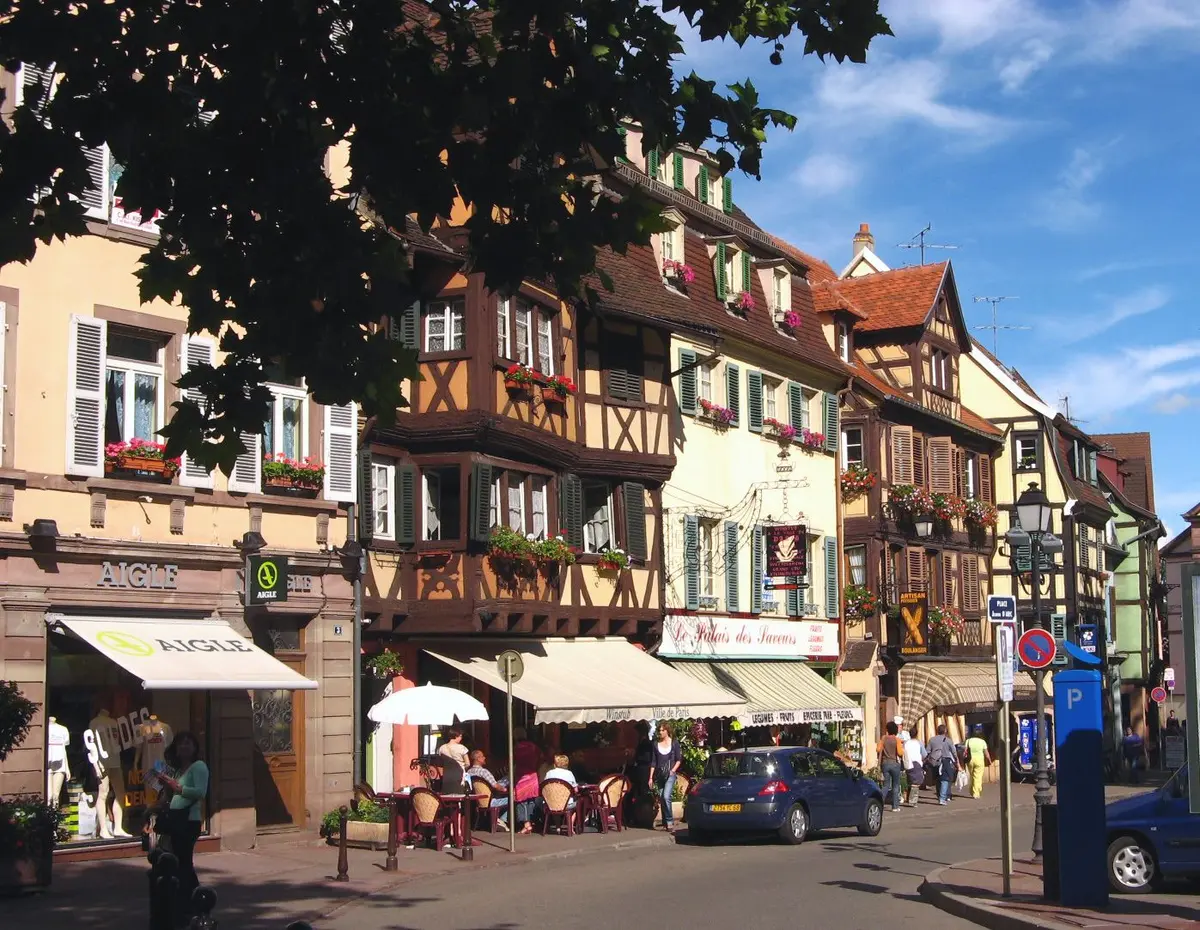 La place Jeanne d'Arc et son parking